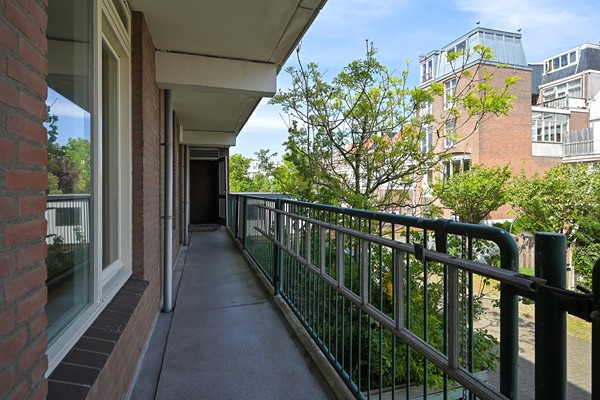 Medium property photo - Van Kinsbergenstraat 13, 2518 GV The Hague